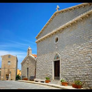 La Chiesa di Sant'Andrea (facciata)